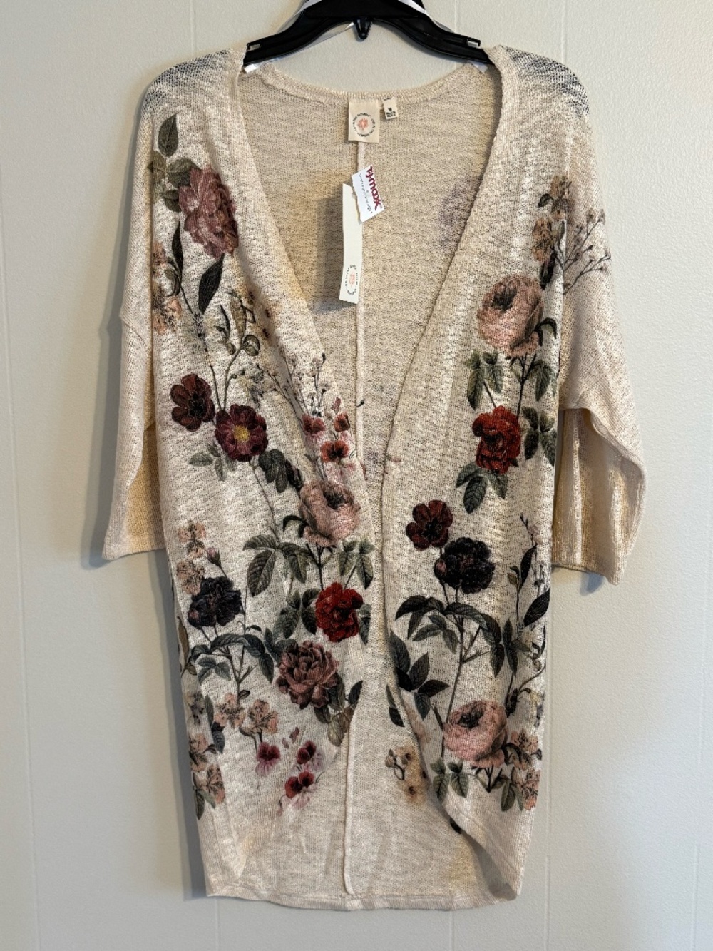 NWT Women's Live In The Moment Brand Floral Sweater Size M